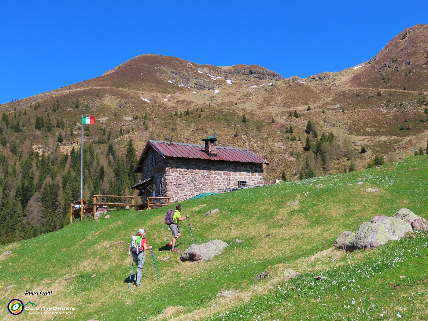 19 Passiamo alla Baita Alpini (di Cusio).JPG